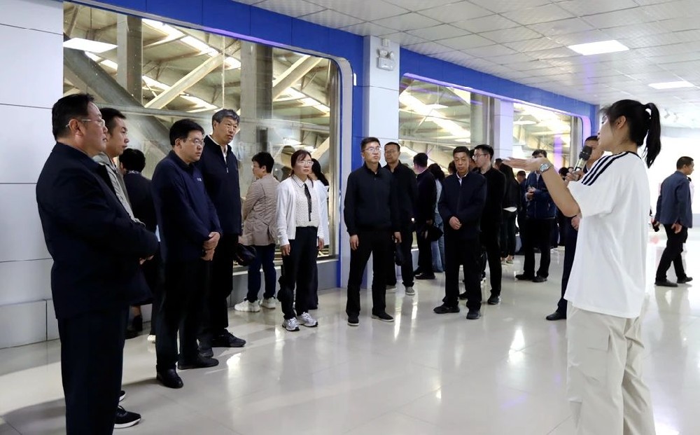 全省新的社會階層人士統戰工作業務骨干培訓班學員到甘肅前進集團參觀學習